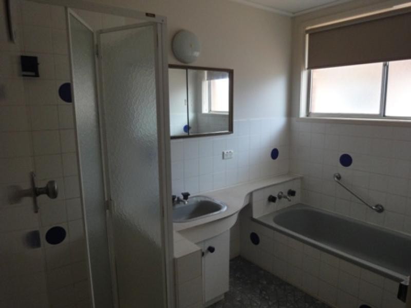 29 Fourth Avenue, Hoppers Crossing VIC 3029