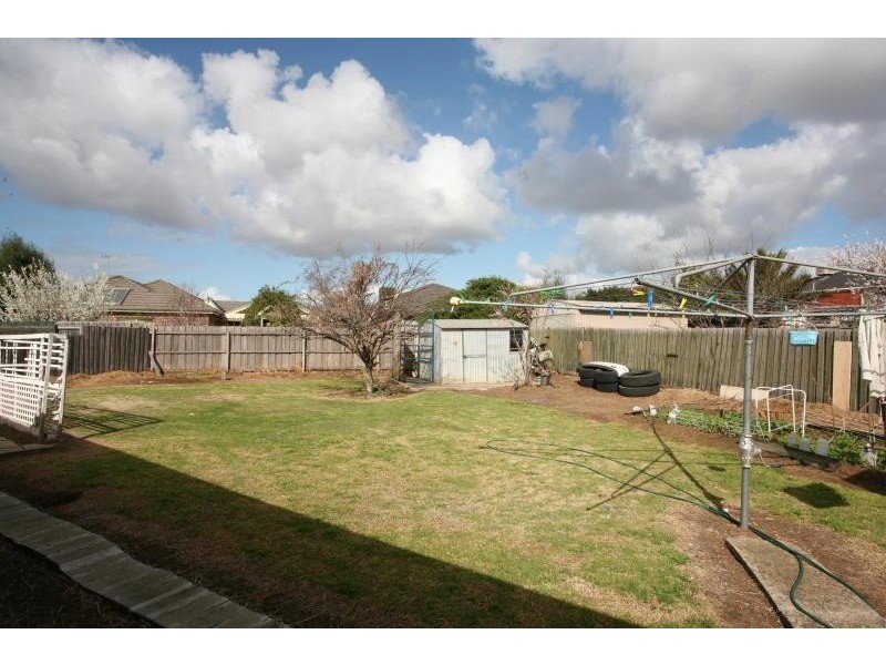 10 Hotham Crescent, Hoppers Crossing VIC 3029