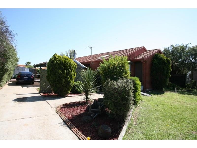 8 Froggitts Lane, Werribee VIC 3030