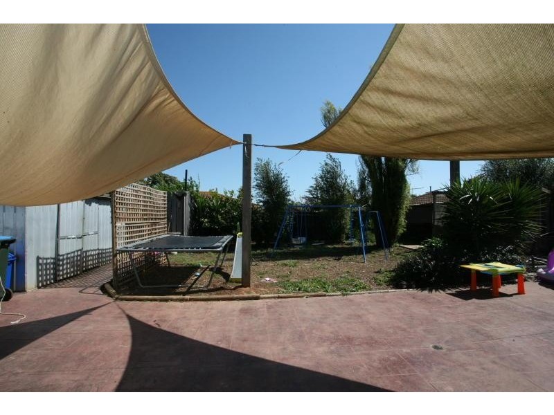 8 Froggitts Lane, Werribee VIC 3030