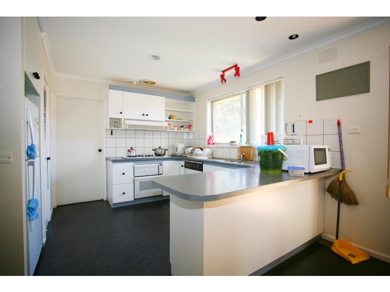 4 Lachlan Court, Werribee VIC 3030