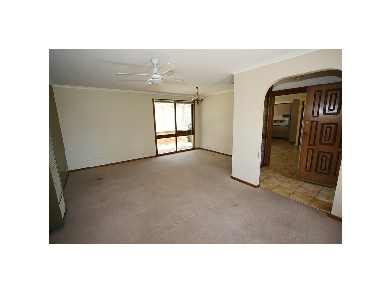 98 Kookaburra Avenue, Werribee VIC 3030