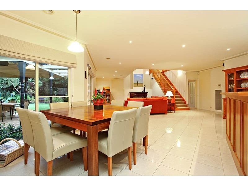 10 Manorvale Parade, Werribee VIC 3030