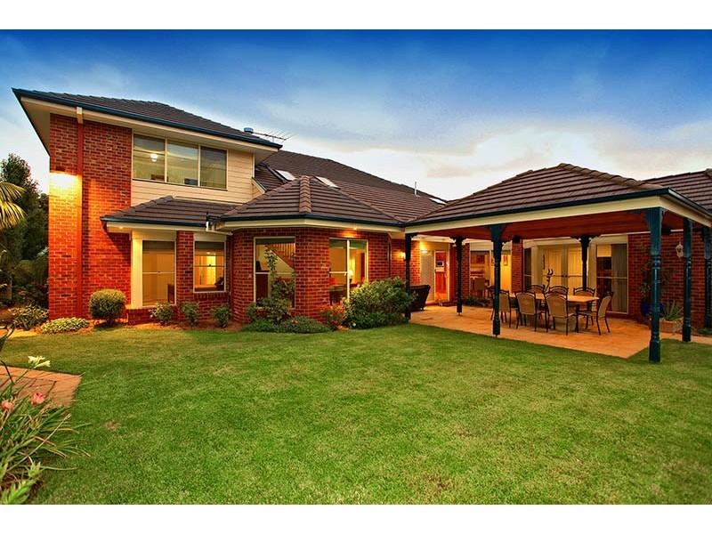 10 Manorvale Parade, Werribee VIC 3030