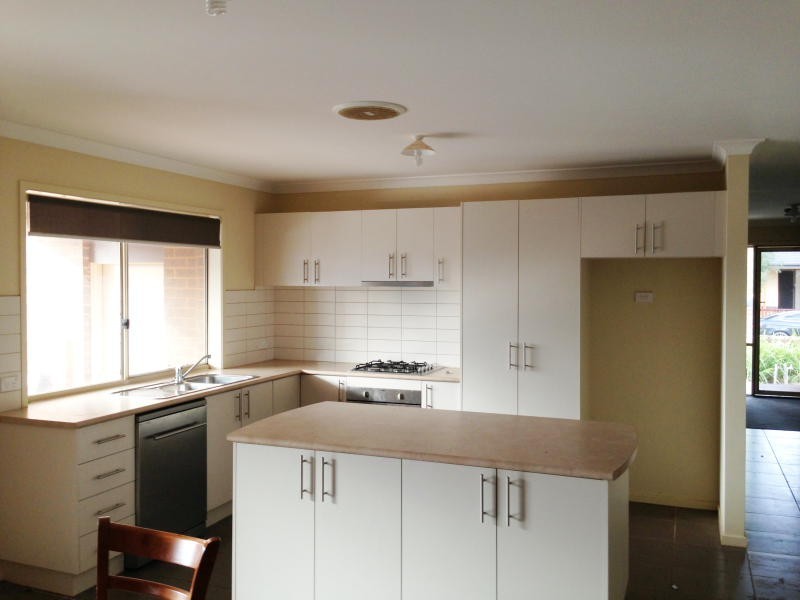 4 Hepburn Avenue, Eynesbury VIC 3338