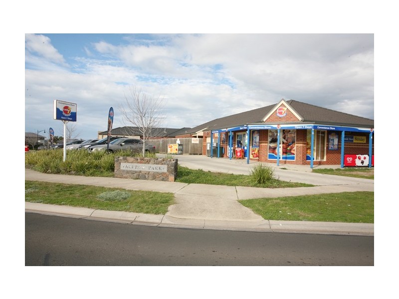 43 Rose Grange Boulevard, Tarneit VIC 3029