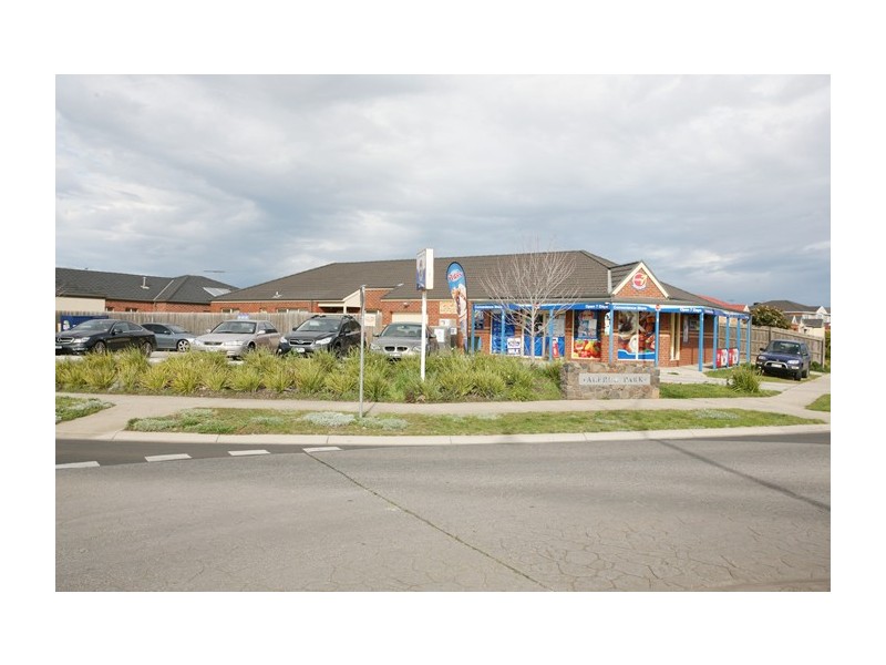 43 Rose Grange Boulevard, Tarneit VIC 3029