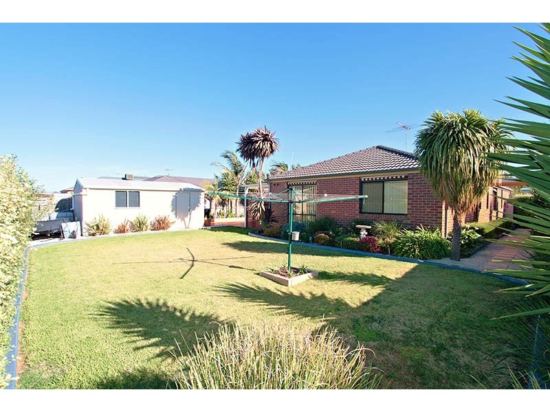 38 Thomas Carr Drive, Tarneit VIC 3029