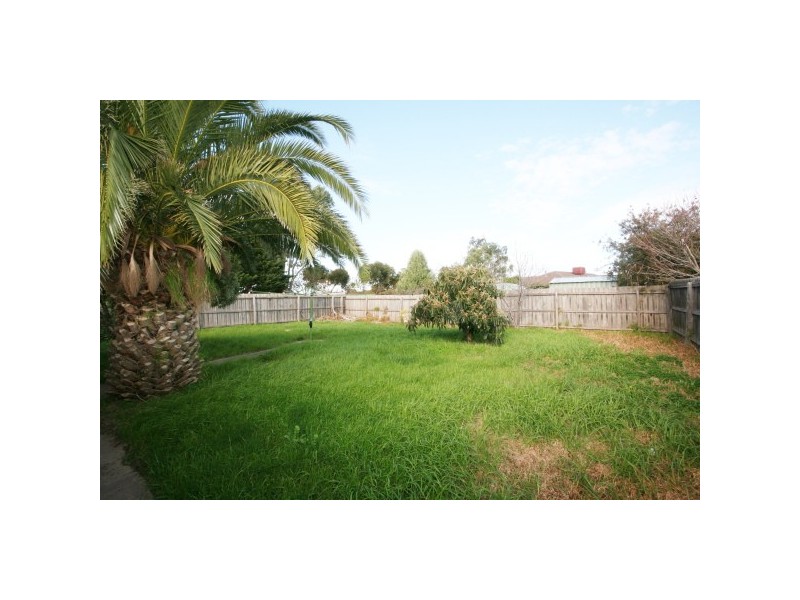 13 Cameron Drive, Hoppers Crossing VIC 3029