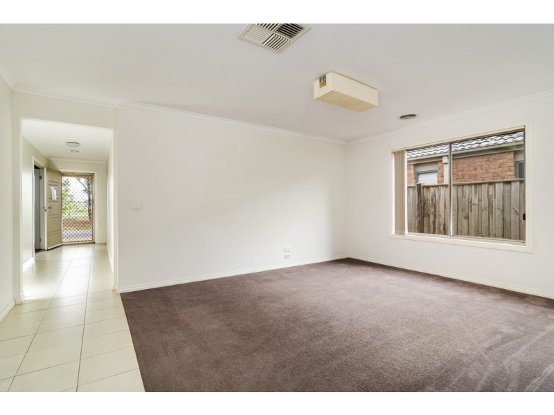 21 Solander Grove, Tarneit VIC 3029