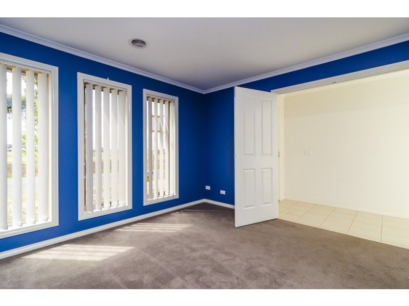 21 Solander Grove, Tarneit VIC 3029