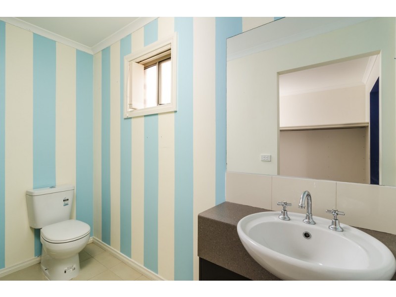 21 Solander Grove, Tarneit VIC 3029