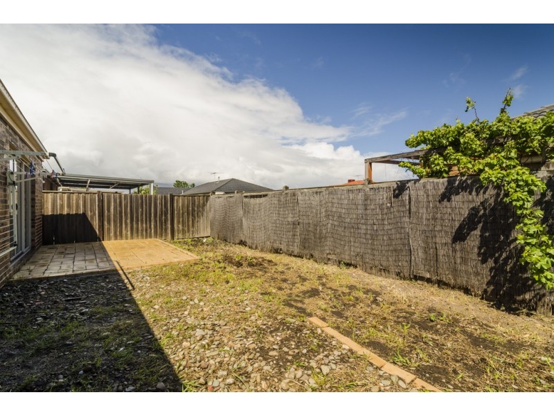 21 Solander Grove, Tarneit VIC 3029