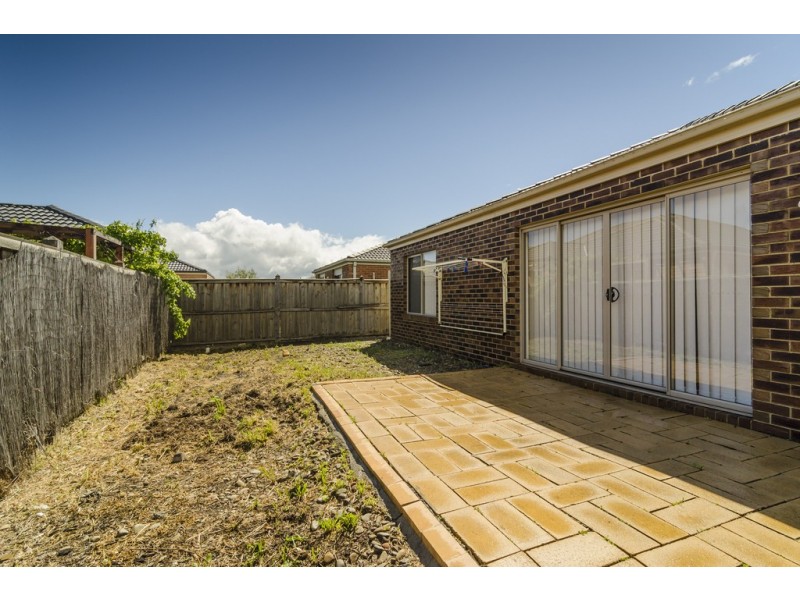 21 Solander Grove, Tarneit VIC 3029