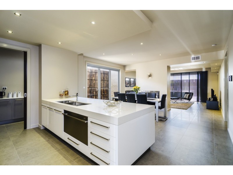 15 Campaspe Way, Point Cook VIC 3030