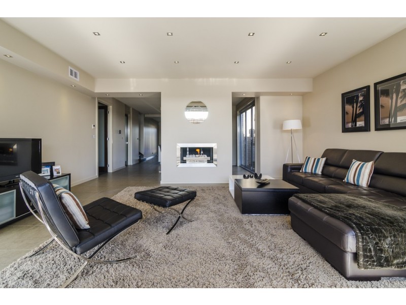 15 Campaspe Way, Point Cook VIC 3030