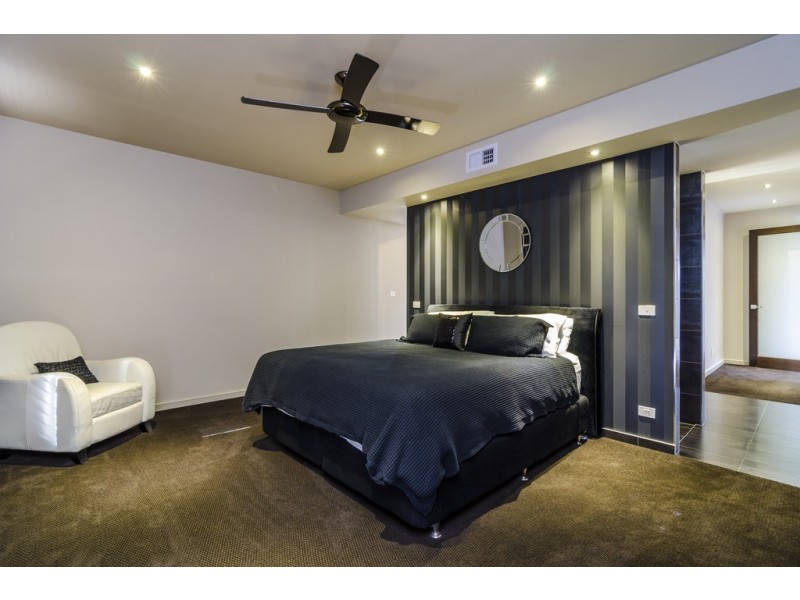 15 Campaspe Way, Point Cook VIC 3030