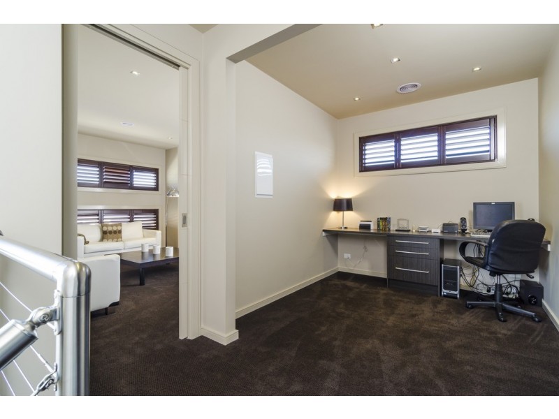 15 Campaspe Way, Point Cook VIC 3030