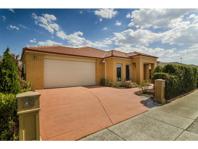 49 Brentwood Drive, Werribee VIC 3030