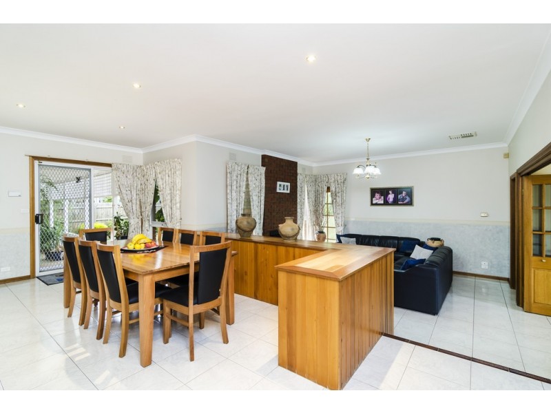 50 Wynarka Drive, Hoppers Crossing VIC 3029