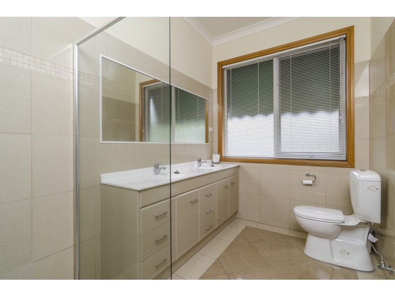 50 Wynarka Drive, Hoppers Crossing VIC 3029