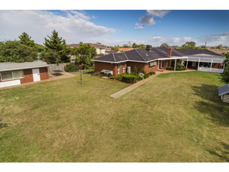 50 Wynarka Drive, Hoppers Crossing VIC 3029