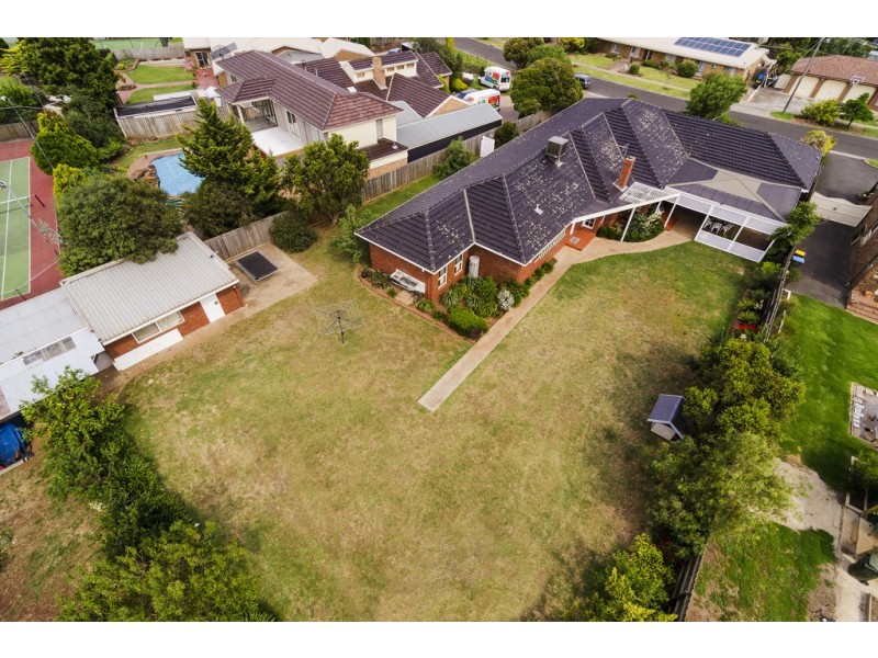 50 Wynarka Drive, Hoppers Crossing VIC 3029