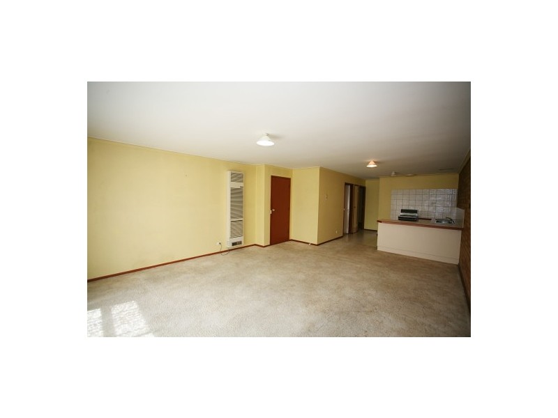 1/2 Weeden Drive, Werribee VIC 3030