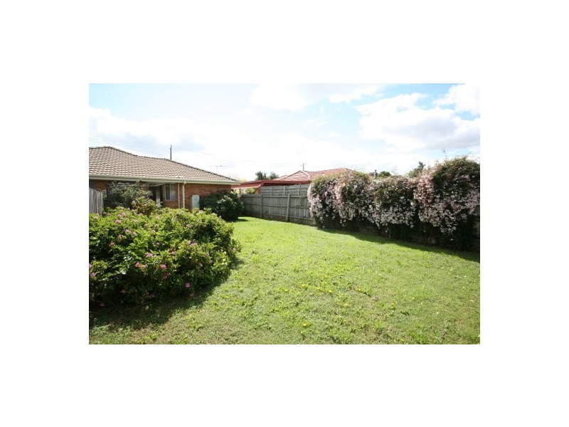 1/2 Weeden Drive, Werribee VIC 3030