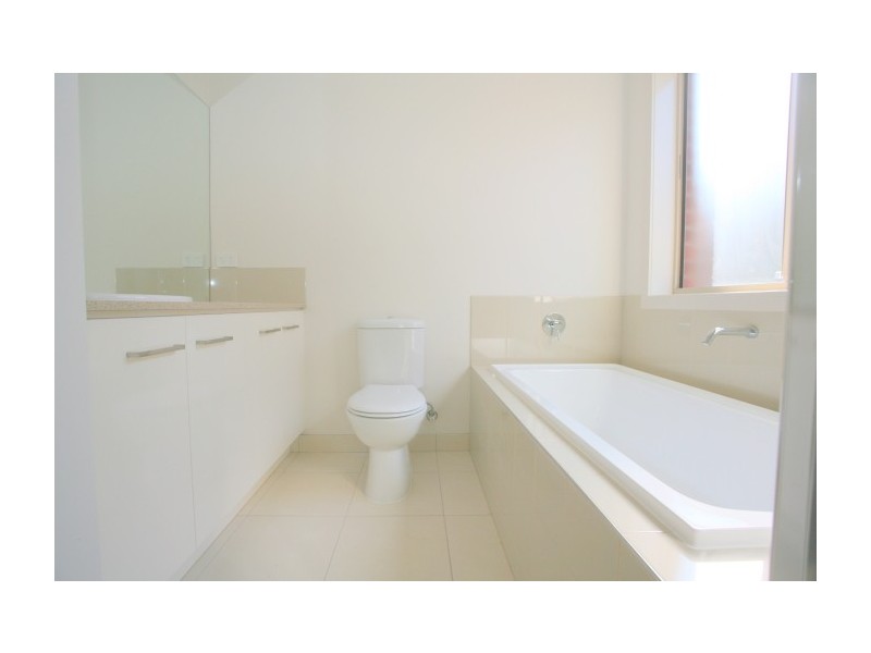 1and2, No 54 O’Reilly Road, Tarneit VIC 3029