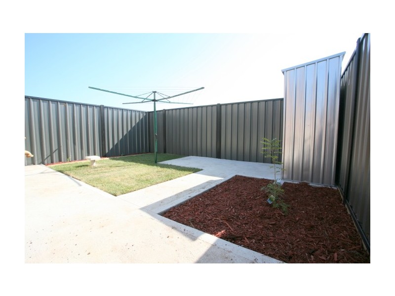 1and2, No 54 O’Reilly Road, Tarneit VIC 3029