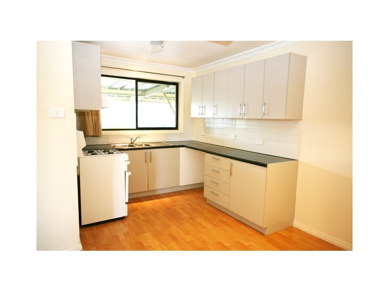 37 Baden Drive, Hoppers Crossing VIC 3029