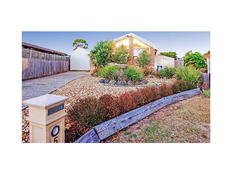 5 Clendon Court, Hoppers Crossing VIC 3029