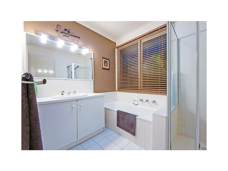 5 Clendon Court, Hoppers Crossing VIC 3029