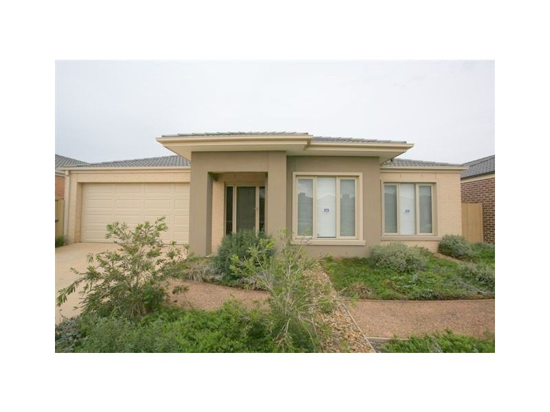 13 Hanworth Avenue, Williams Landing VIC 3027