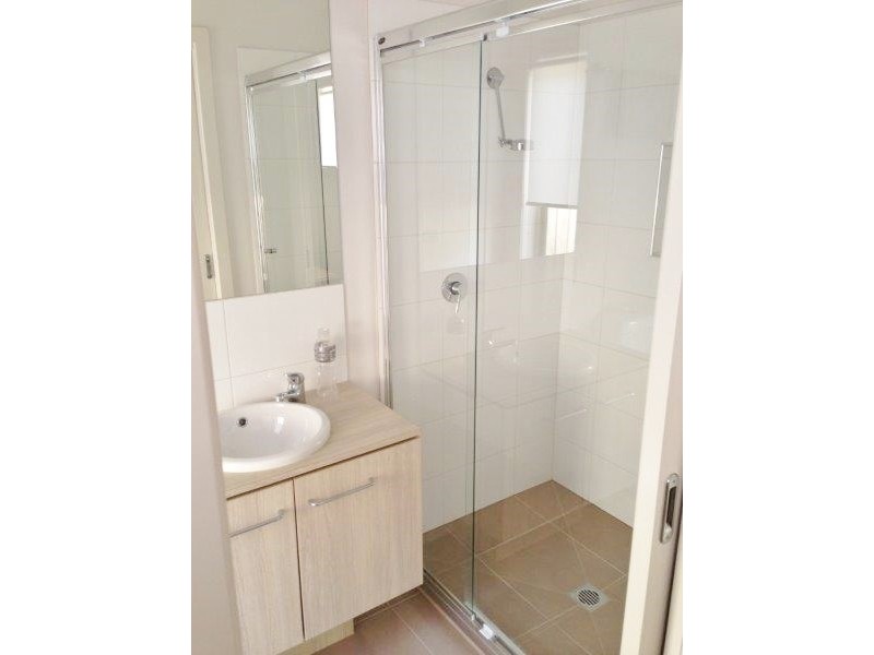 13 Hanworth Avenue, Williams Landing VIC 3027