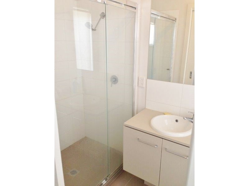 13 Hanworth Avenue, Williams Landing VIC 3027