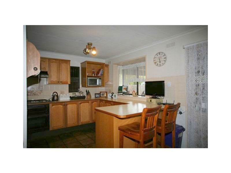 8 Devlin Drive, Hoppers Crossing VIC 3029