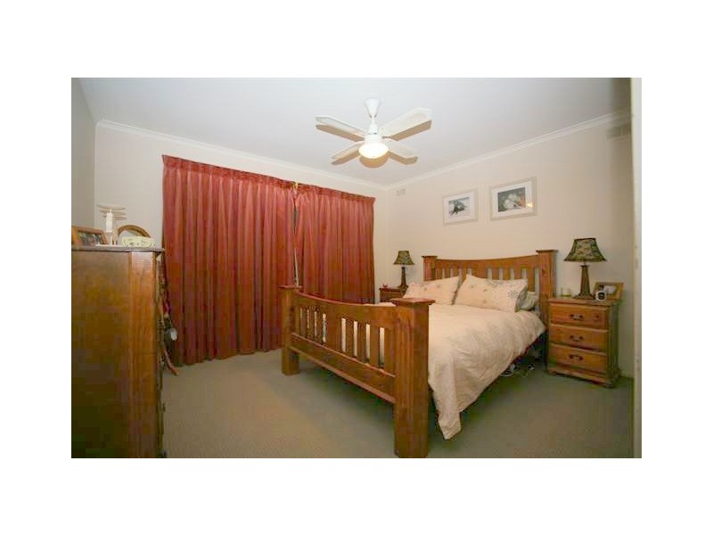 8 Devlin Drive, Hoppers Crossing VIC 3029