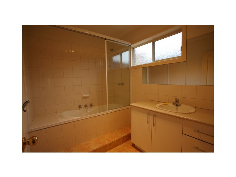 37 Blossom Lane, Werribee VIC 3030