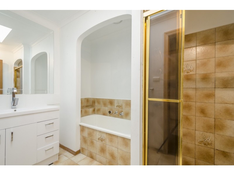 6 Stanley Court, Hoppers Crossing VIC 3029