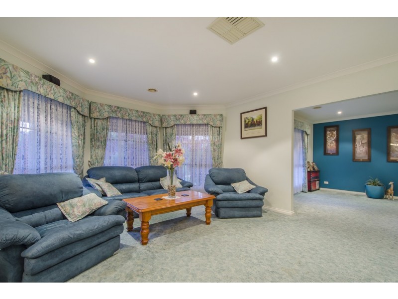 8 Crofton Court, Hoppers Crossing VIC 3029