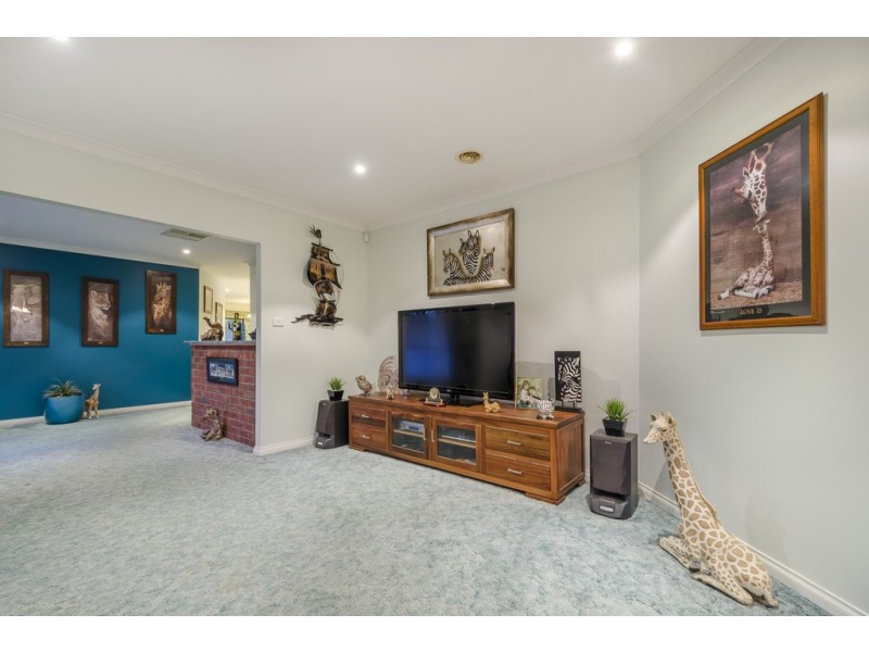 8 Crofton Court, Hoppers Crossing VIC 3029