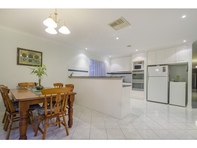 8 Crofton Court, Hoppers Crossing VIC 3029