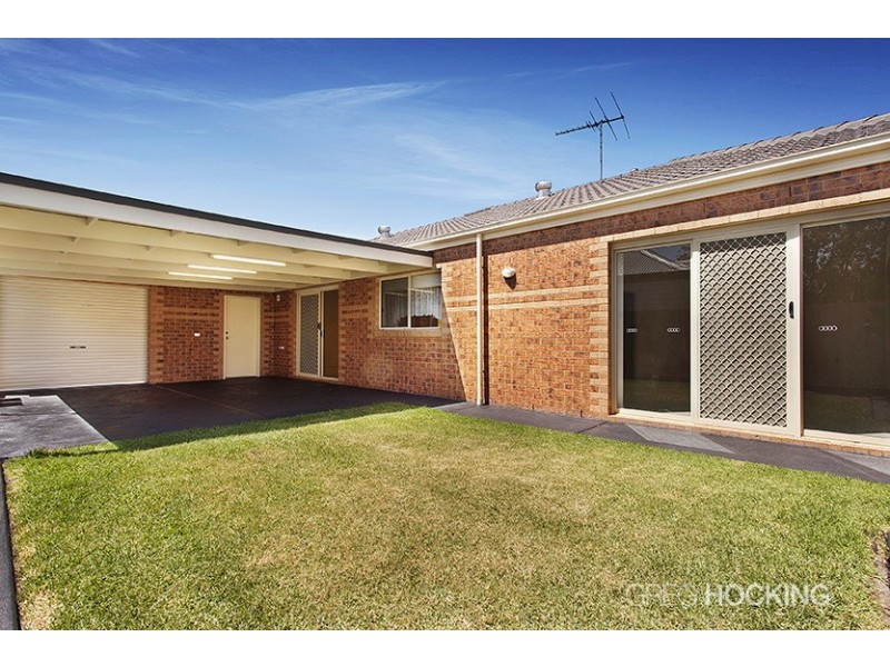31 Dolphin Crescent, Point Cook VIC 3030