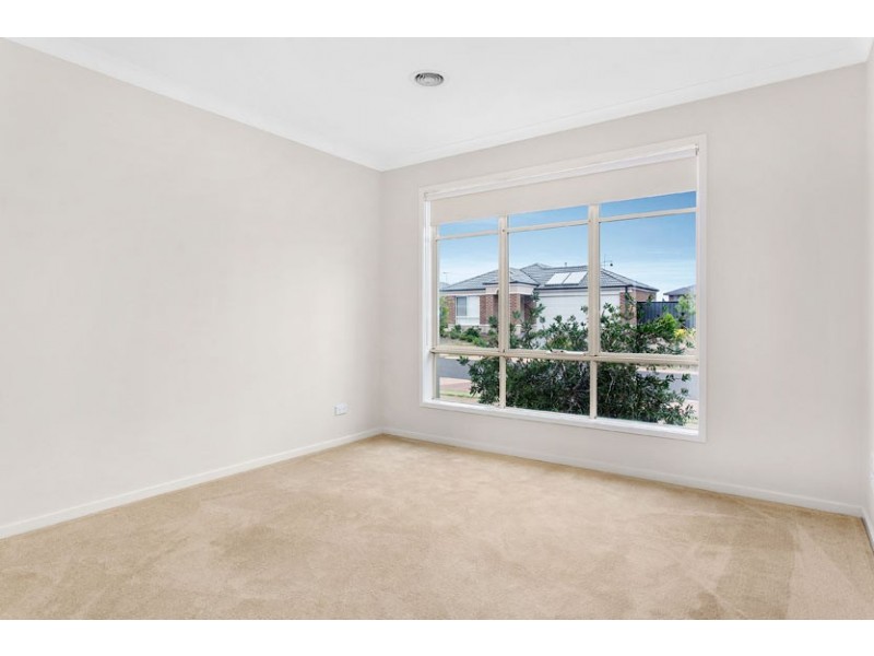 6 Dexter Grove, Point Cook VIC 3030