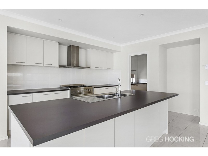239 Sanctuary Lakes South Boulevard, Point Cook VIC 3030