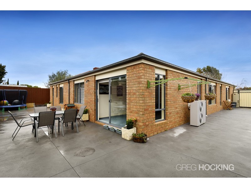 77 Bridgewater Way, Truganina VIC 3029