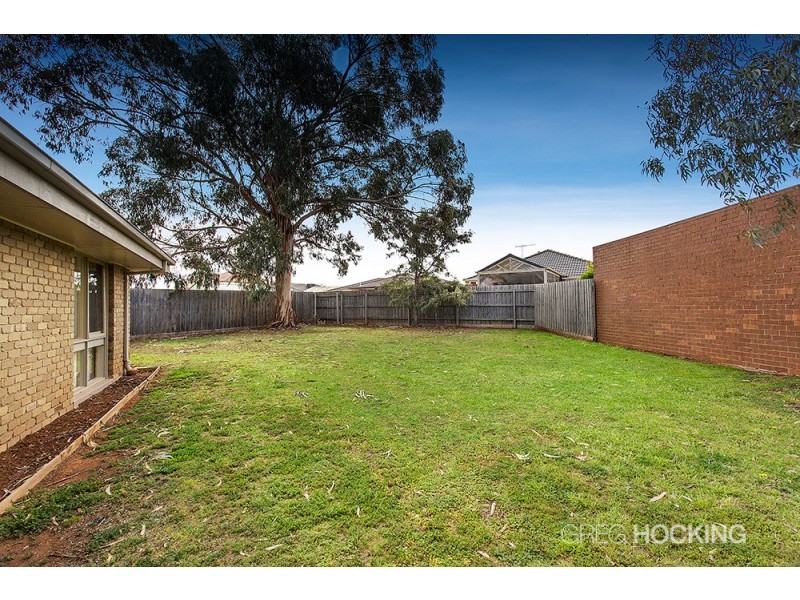 3 Wyatt Place, Melton West VIC 3337