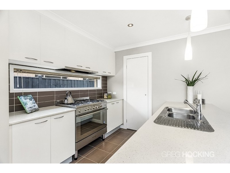 11 Dunlin Crescent, Williams Landing VIC 3027